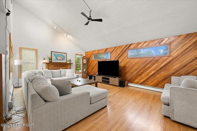 2261 Belmont Drive, Anchorage, AK 99517