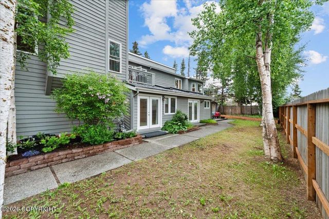 2261 Belmont Drive, Anchorage, AK 99517
