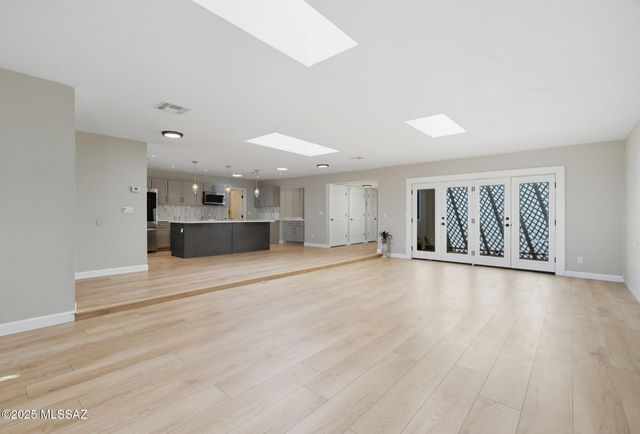 6605 E Vía Cavalier, Tucson, AZ 85715