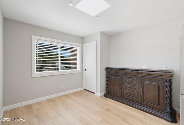 6605 E Vía Cavalier, Tucson, AZ 85715