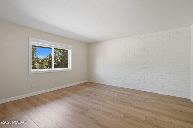 6605 E Vía Cavalier, Tucson, AZ 85715