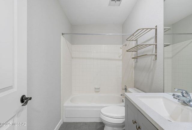 6605 E Vía Cavalier, Tucson, AZ 85715