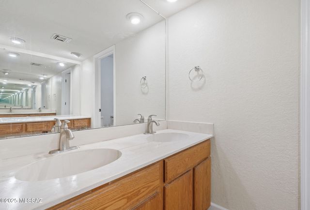 6605 E Vía Cavalier, Tucson, AZ 85715