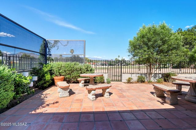 6605 E Vía Cavalier, Tucson, AZ 85715