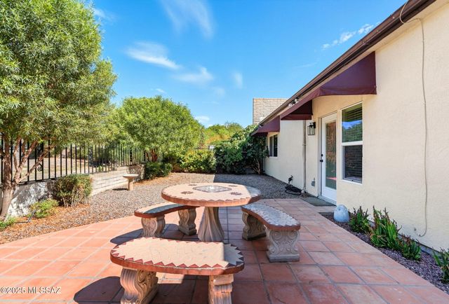 6605 E Vía Cavalier, Tucson, AZ 85715