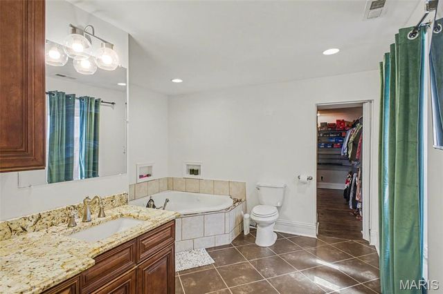 4361 Enright Avenue, St Louis, MO 63108