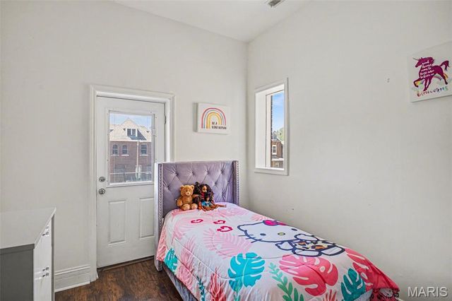 4361 Enright Avenue, St Louis, MO 63108