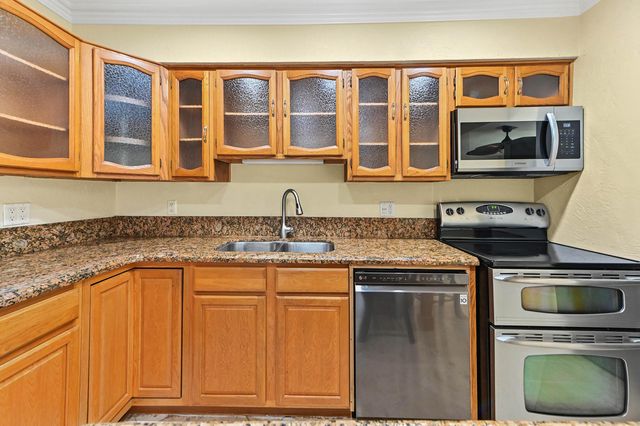 138 NE 29th Street, Wilton Manors, FL 33334