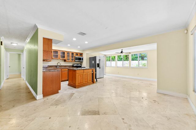 138 NE 29th Street, Wilton Manors, FL 33334