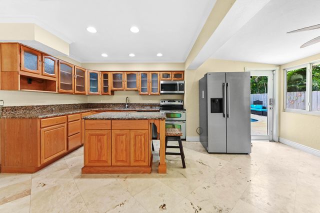 138 NE 29th Street, Wilton Manors, FL 33334