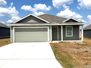 341 Crape Place, Jourdanton, TX 78026