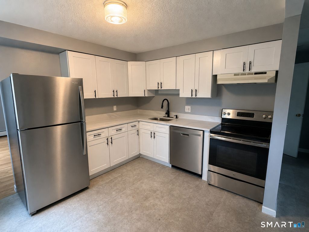 47 Terrace Gardens 47, Wallingford, CT 06492