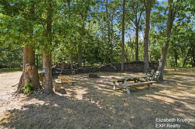 1134 Airport Road, Norton Shores, MI 49441