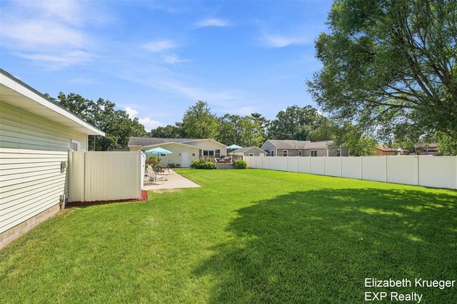 1134 Airport Road, Norton Shores, MI 49441
