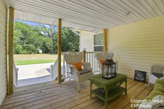 1134 Airport Road, Norton Shores, MI 49441