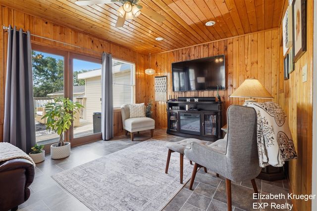 1134 Airport Road, Norton Shores, MI 49441