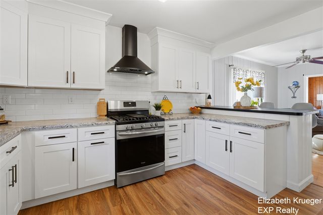 1134 Airport Road, Norton Shores, MI 49441
