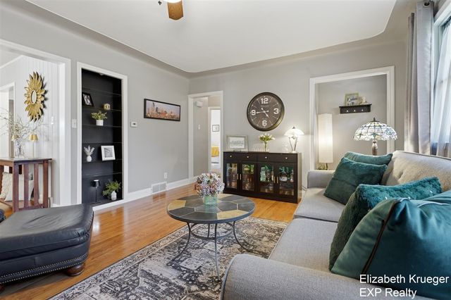 1134 Airport Road, Norton Shores, MI 49441