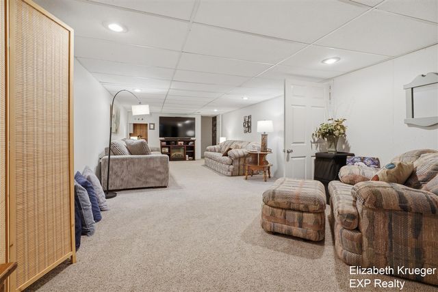 1134 Airport Road, Norton Shores, MI 49441