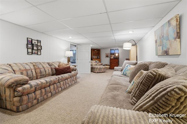 1134 Airport Road, Norton Shores, MI 49441