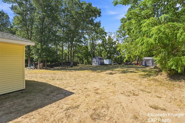 1134 Airport Road, Norton Shores, MI 49441