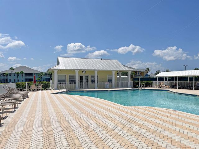 2180 HERON LAKE DRIVE 104, Punta Gorda, FL 33983