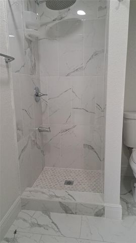 6017 N HALE AVENUE, Tampa, FL 33614