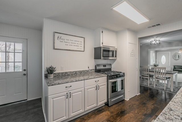 2617 Marigold Avenue, Fort Worth, TX 76111