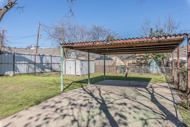 2617 Marigold Avenue, Fort Worth, TX 76111