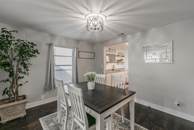 2617 Marigold Avenue, Fort Worth, TX 76111