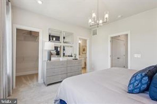 8784 NOETHER ST, Manassas, VA 20109