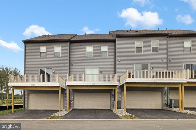 8784 NOETHER ST, Manassas, VA 20109