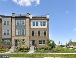 8784 NOETHER ST, Manassas, VA 20109