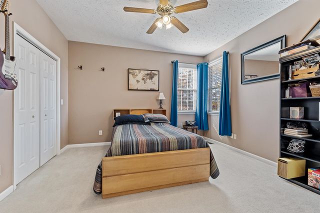 1048 Saint Ives Drive, Hurricane, WV 25526