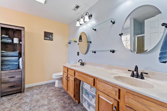 1048 Saint Ives Drive, Hurricane, WV 25526