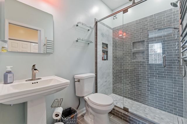 1048 Saint Ives Drive, Hurricane, WV 25526