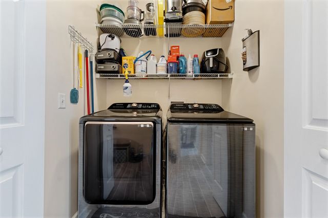 1048 Saint Ives Drive, Hurricane, WV 25526