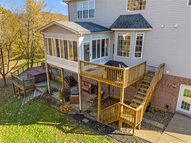 1048 Saint Ives Drive, Hurricane, WV 25526