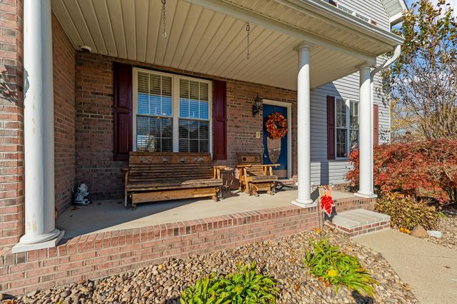 1048 Saint Ives Drive, Hurricane, WV 25526