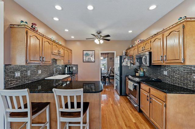 1048 Saint Ives Drive, Hurricane, WV 25526