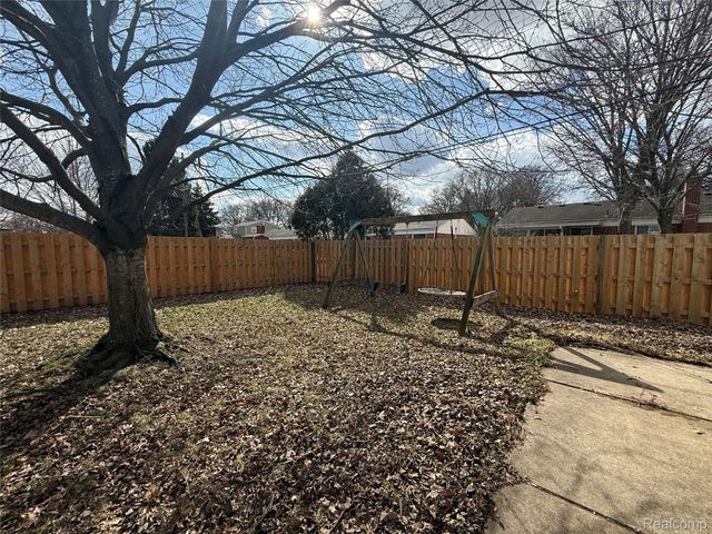 14099 Sunset Street, Livonia, MI 48154