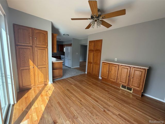 14099 Sunset Street, Livonia, MI 48154