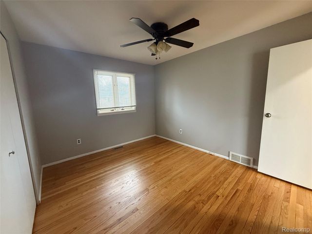 14099 Sunset Street, Livonia, MI 48154