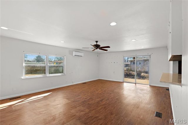 2150 Collier Drive, Florissant, MO 63031