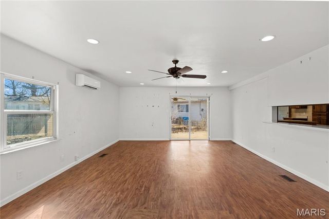 2150 Collier Drive, Florissant, MO 63031