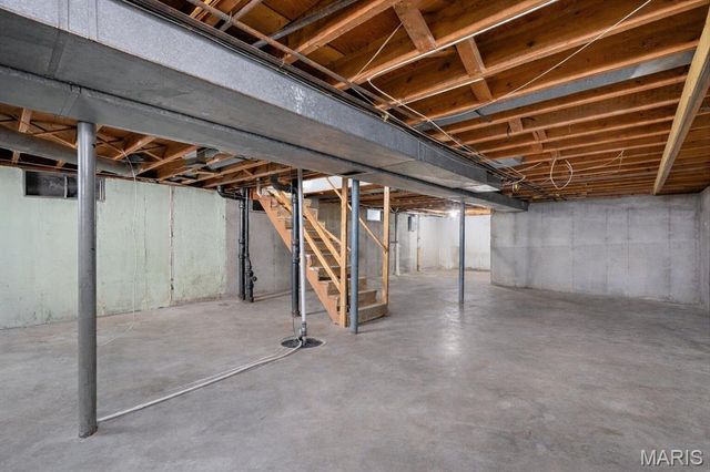 2150 Collier Drive, Florissant, MO 63031