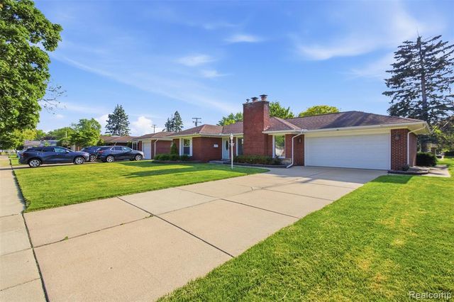 26347 Woodworth Circle, Dearborn Heights, MI 48127
