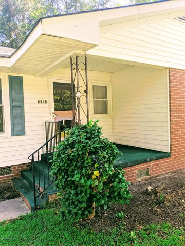 2614 Tryon Drive, Greenville, NC 27858