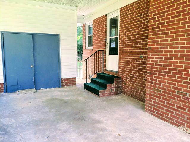 2614 Tryon Drive, Greenville, NC 27858