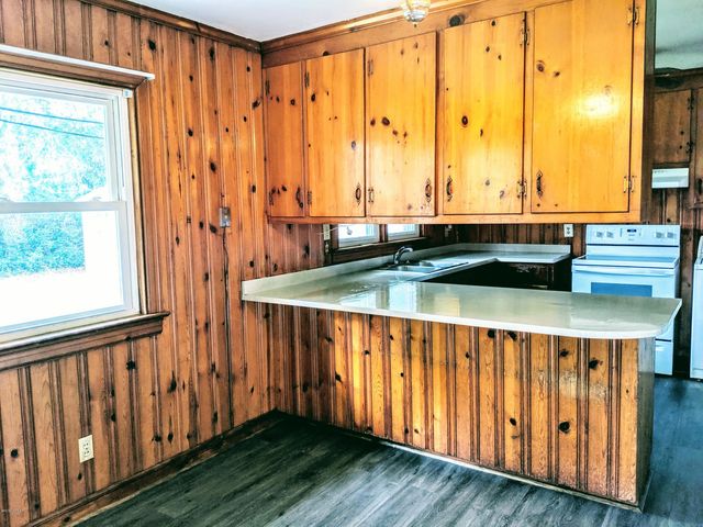 2614 Tryon Drive, Greenville, NC 27858
